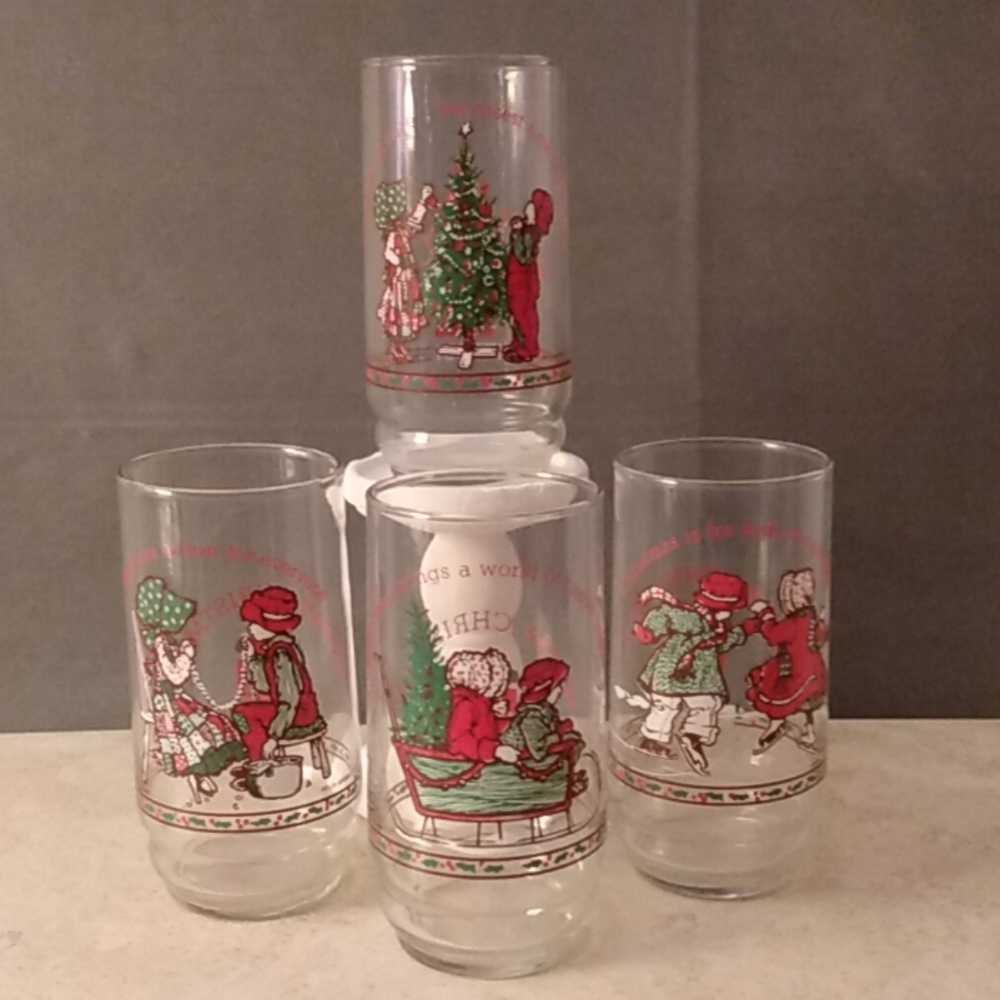 Rare! "Holly Hobbie" Coca-Cola Christmas Glasses